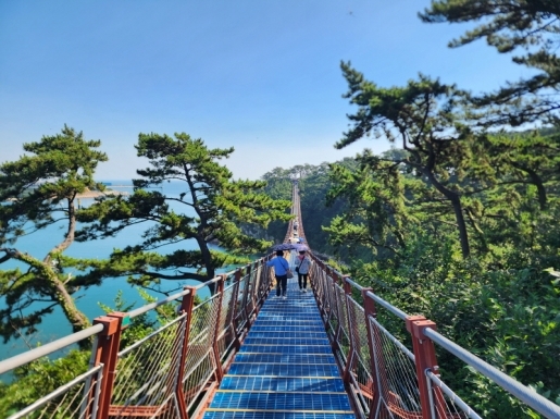 ���� ����4